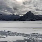 Lofoten Midnightsun בקתה *